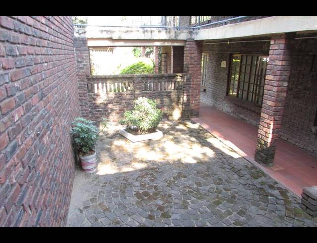 2 BEDROOM APARTMENT FOR SALE IN WHITE RIVER CENTRAL